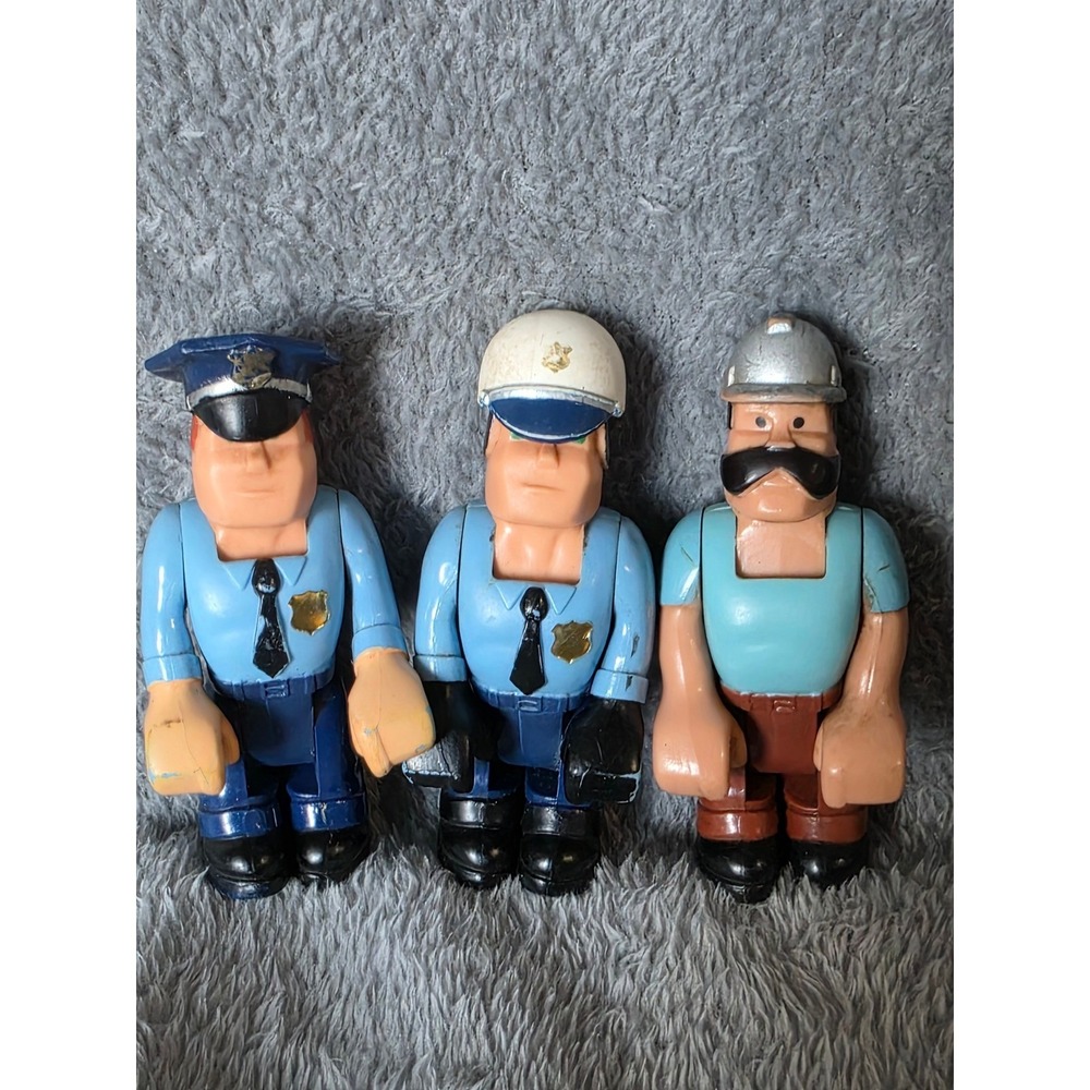 Vintage Fisher Price Great Adventures Figures Police Officers Construction Set